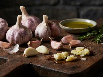 Češnjak za detoksikaciju - sve što trebate znati o doziranju i učincima